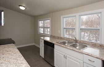 3220 S Union St in Des Moines, IA - Building Photo - Building Photo