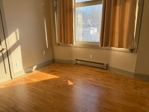 408 Central St in Franklin, NH - Building Photo - Building Photo