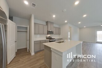 337 Sun Harvest Dr in Royse City, TX - Building Photo - Building Photo