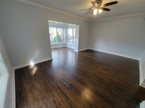 4849 N Sawyer Ave in Chicago, IL - Building Photo - Building Photo