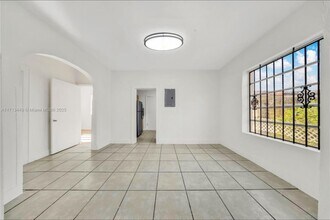 2744 SW 16th Ter in Miami, FL - Building Photo - Building Photo