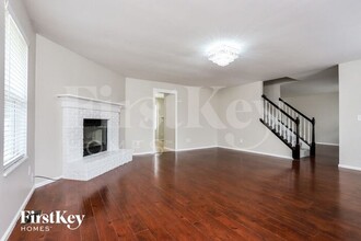 535 Elm Crossing Ct in Ballwin, MO - Foto de edificio - Building Photo