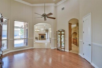 4900 Rio Vista Dr in Granbury, TX - Building Photo - Building Photo