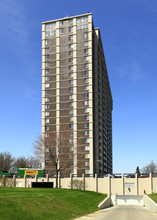 The Carlyle on the Lake in Lakewood, OH - Building Photo - Building Photo