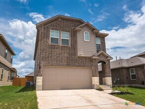 113 Tallow Trl in San Marcos, TX - Foto de edificio - Building Photo