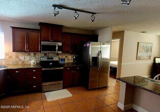 10 Blackfoot Ct in Palm Coast, FL - Building Photo - Building Photo