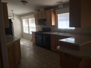 22800 Retreat Pl in Tehachapi, CA - Building Photo - Building Photo