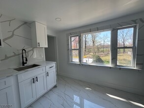 589 Eder Ave in Franklin Lakes, NJ - Building Photo - Building Photo