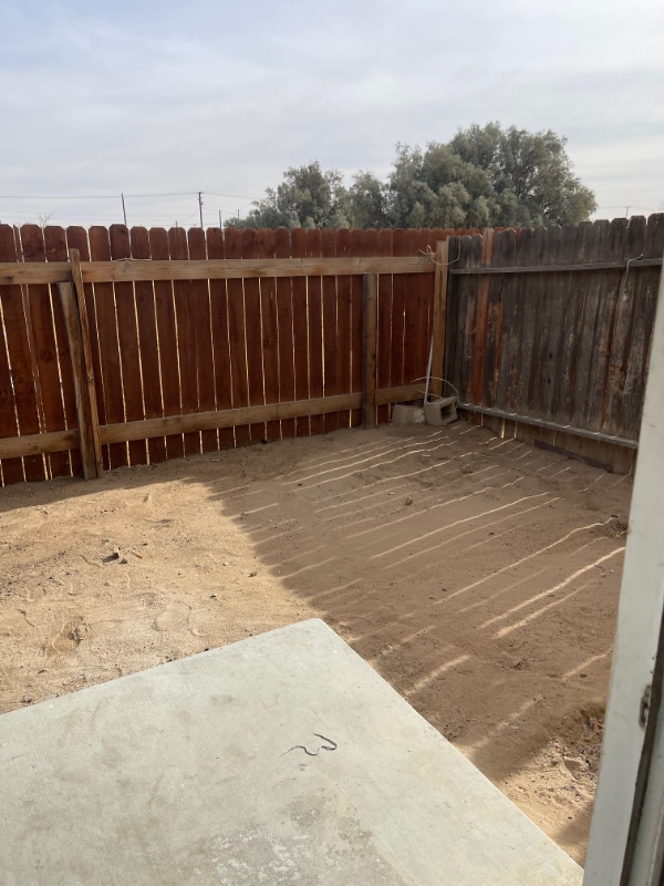 11200 Vintage Rd in Adelanto, CA - Building Photo - Building Photo
