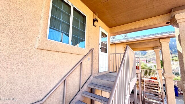 2717 Idalia Ave in El Paso, TX - Building Photo - Building Photo