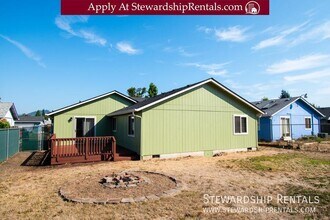 5051 Forsythia St in Springfield, OR - Building Photo - Building Photo