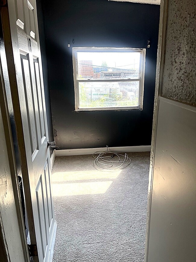 1627 N Milton Ave in Baltimore, MD - Building Photo - Building Photo