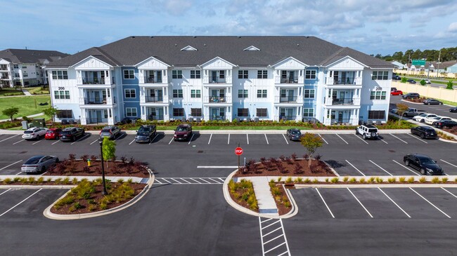 Willows at Grande Dunes in Myrtle Beach, SC - Building Photo - Building Photo