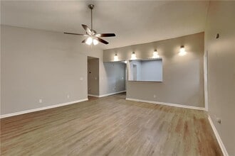 3883 Nowlin Rd in Kennesaw, GA - Building Photo - Building Photo