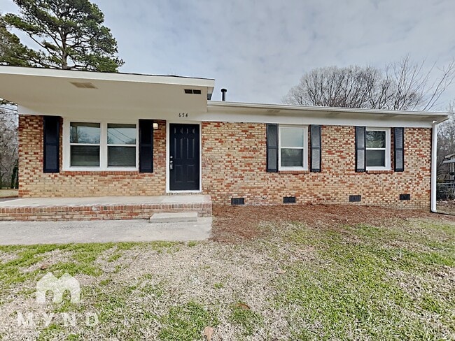property at 654 Newcastle Rd