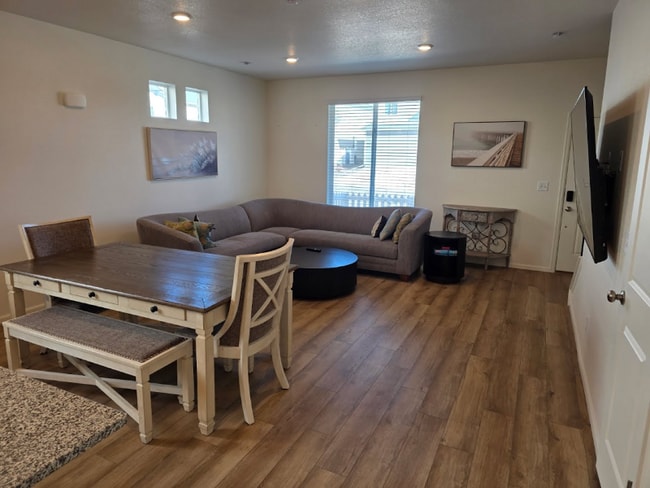 5849 Dakan Lp in Colorado Springs, CO - Building Photo - Building Photo