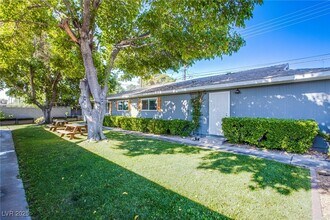 5009 Evergreen Ave in Las Vegas, NV - Building Photo - Building Photo