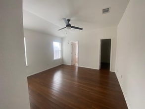 1003 Clayton Dr in Leander, TX - Building Photo - Building Photo