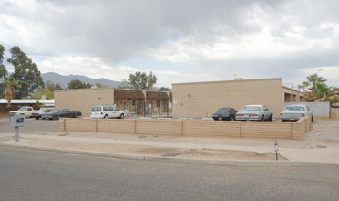 3828-3842 N Park Ave in Tucson, AZ - Foto de edificio - Building Photo