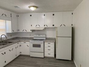 311 4th Ter, Unit A in Smithville, MO - Building Photo - Building Photo