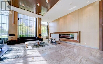 18 Uptown Dr in Markham, ON - Building Photo - Building Photo