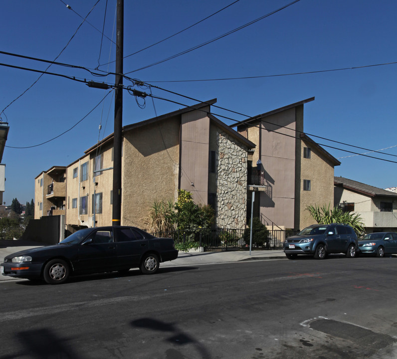 719 Bunker Hill Ave in Los Angeles, CA - Foto de edificio