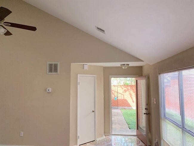 5922 Cinnamon Creek Cir in Houston, TX - Building Photo - Building Photo