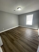 527 Hutchens Rd in Martin, TN - Building Photo - Building Photo