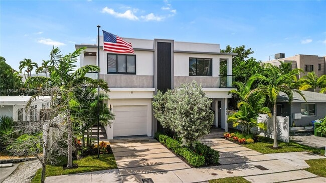 property at 813 NE 17th Terrace