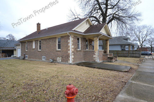 450 Cherry St in Joliet, IL - Foto de edificio - Building Photo