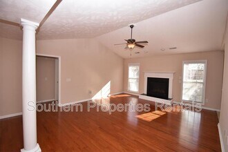 89 Person Ct in Spring Lake, NC - Building Photo - Building Photo