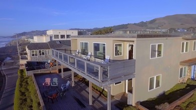 1 Carmel Ave in Pacifica, CA - Building Photo - Building Photo