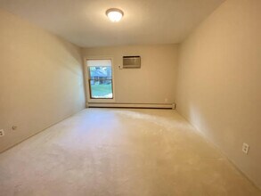 2800 Hamline Ave N in Roseville, MN - Building Photo - Building Photo