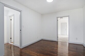 2228 SW Grand Blvd in Oklahoma City, OK - Building Photo - Building Photo