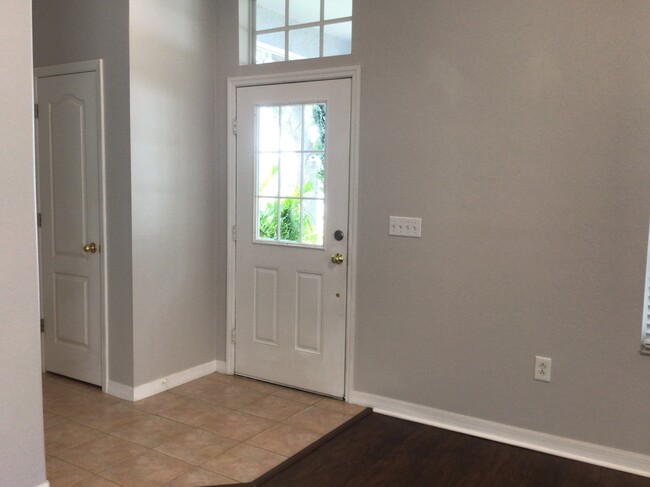 9103 Crystal Commons Way in Tampa, FL - Building Photo - Building Photo