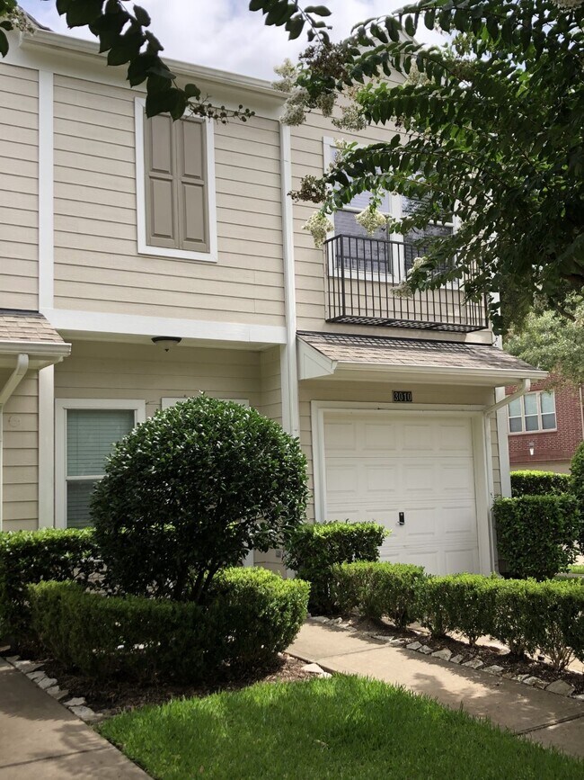 3010 S Heights Hollow Ln in Houston, TX - Building Photo - Building Photo