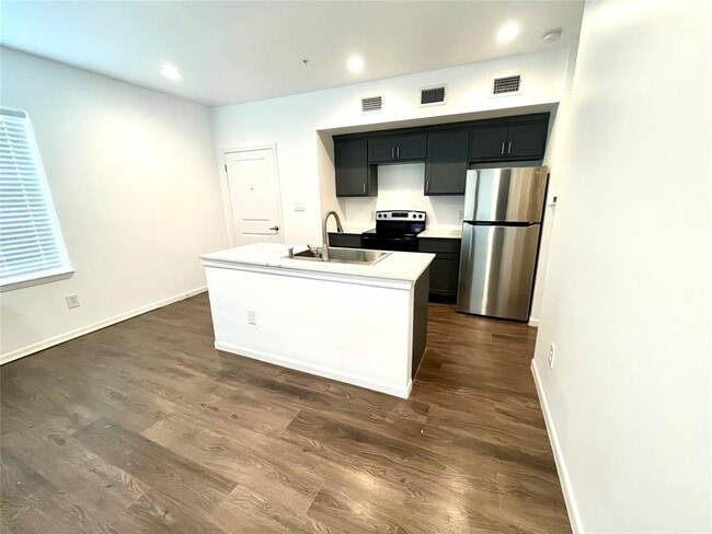 property at 1924 Calumet St