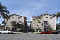 1959 Chestnut Ave in Long Beach, CA - Foto de edificio - Building Photo