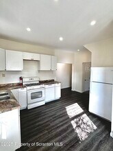 266 Rutter Ave in Kingston, PA - Building Photo - Building Photo