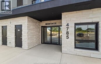 4785 Walker Rd in Windsor, ON - Building Photo - Building Photo