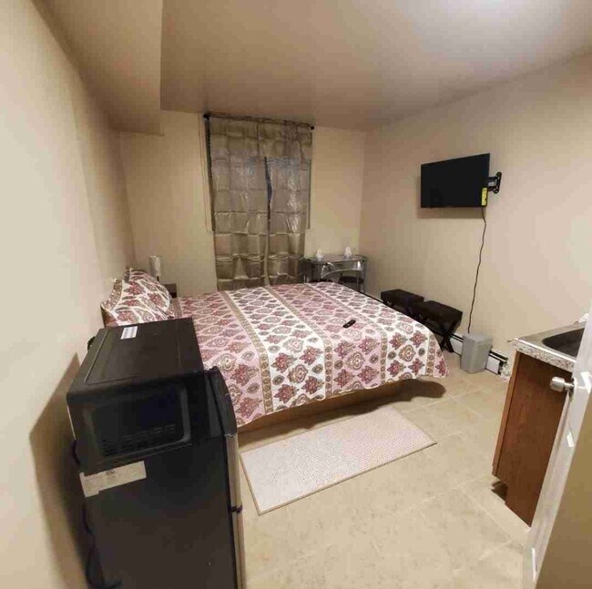 3180 Fish Ave in Bronx, NY - Building Photo - Building Photo