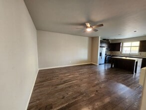 3035 SW Black Butte Ln in Redmond, OR - Foto de edificio - Building Photo