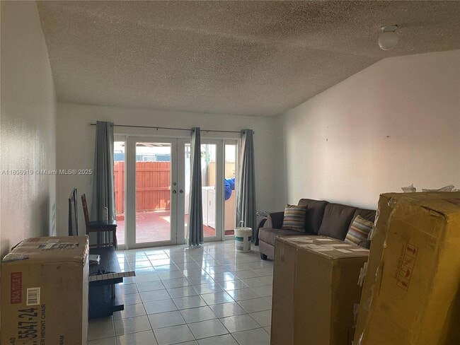 13759 SW 49th St in Miami, FL - Building Photo - Building Photo