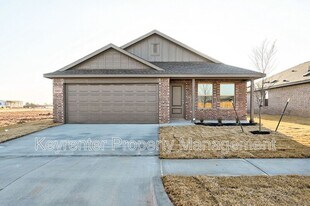 12612 Huntington Rdg Wy in Oklahoma City, OK - Building Photo