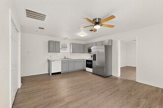 150 Lobo Ln in Little Elm, TX - Building Photo - Building Photo