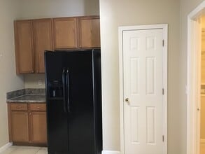 2038 Belhaven Dr in Orange Park, FL - Foto de edificio - Building Photo