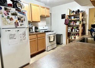 223 Summer St, Unit 3R in Somerville, MA - Foto de edificio - Building Photo