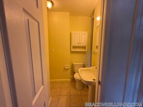 24 Joy St in Boston, MA - Building Photo - Building Photo