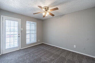 The Harrison in Dallas, TX - Foto de edificio - Interior Photo