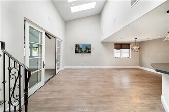 3510 3rd Ave in Newport Beach, CA - Building Photo - Building Photo